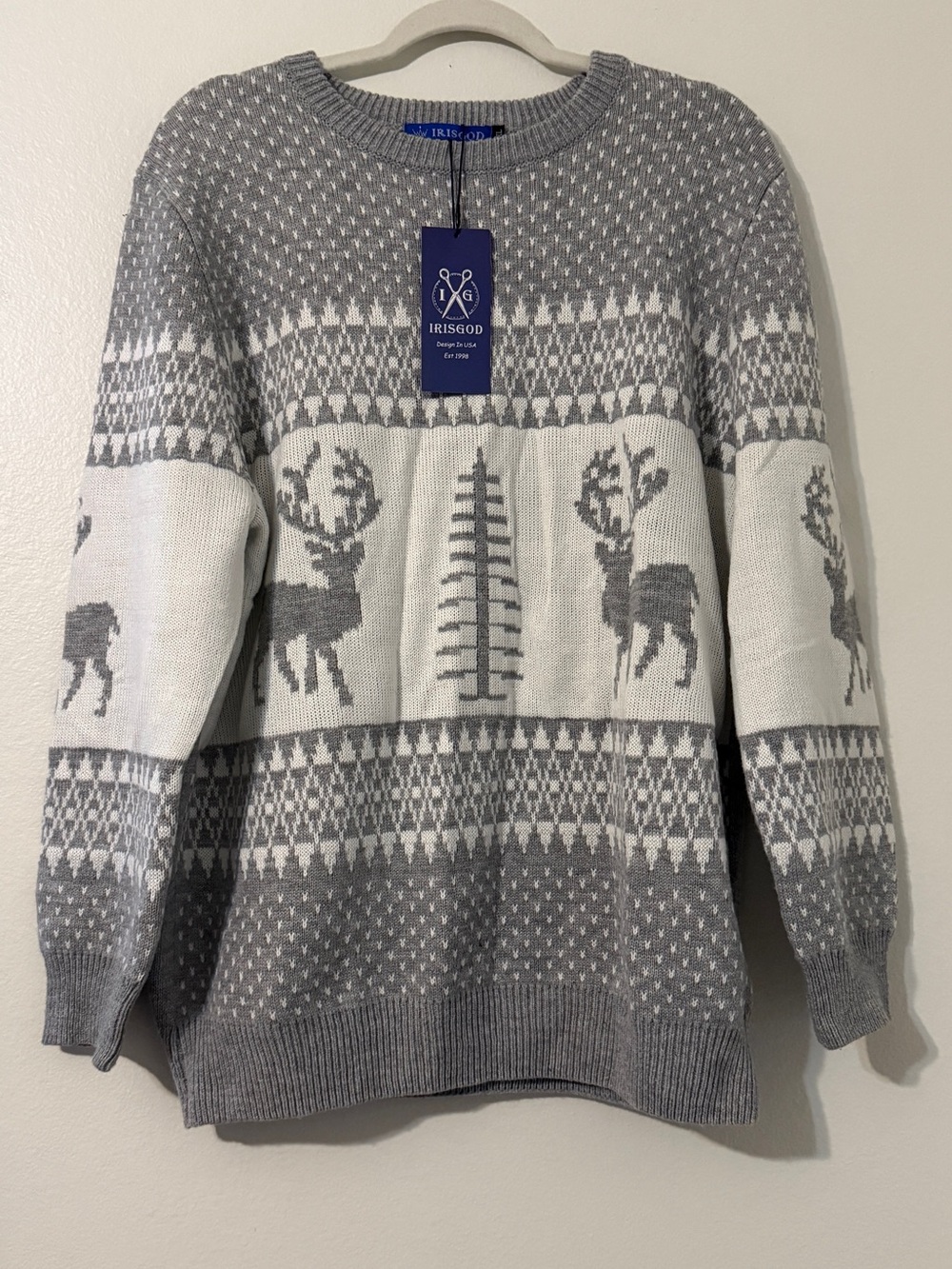 iris Gray & White Reindeer Pattern Crewneck Sweater